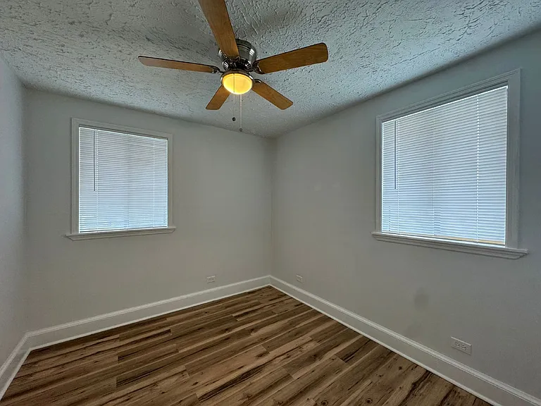 422 Magnolia Ave #1 — Photo 6