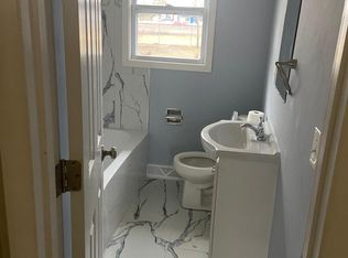 1046 Koster St, Jenison, MI 49428