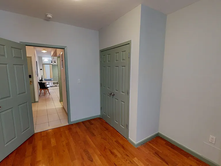 2036 2nd Ave #1 — Photo 11