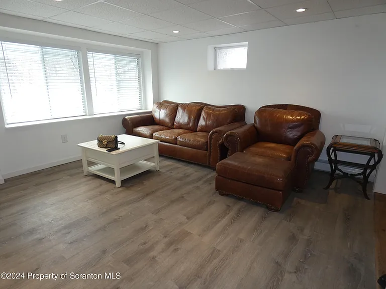 607 3rd Ave #LOWER LEV — Photo 27