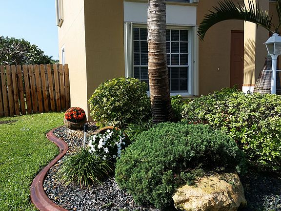 2nd image of 13723 NW 15th St