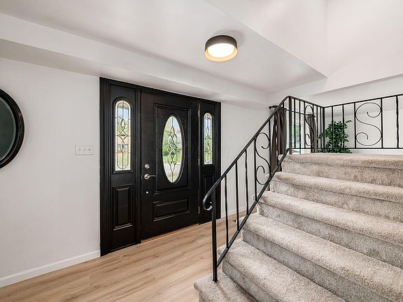 4th image of 6961 Clymer Dr