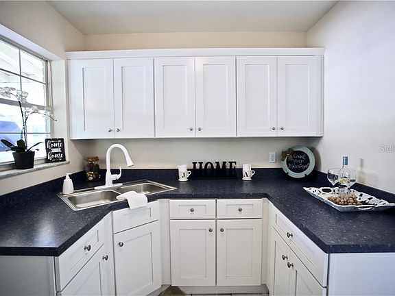 3rd image of 1450 Deltona Blvd