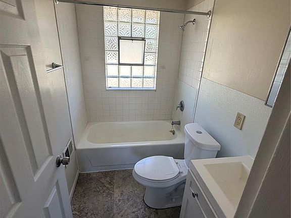 4th image of 6929 Roland Blvd