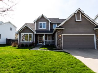 1662 NW 122nd Ct, Clive, IA 50325