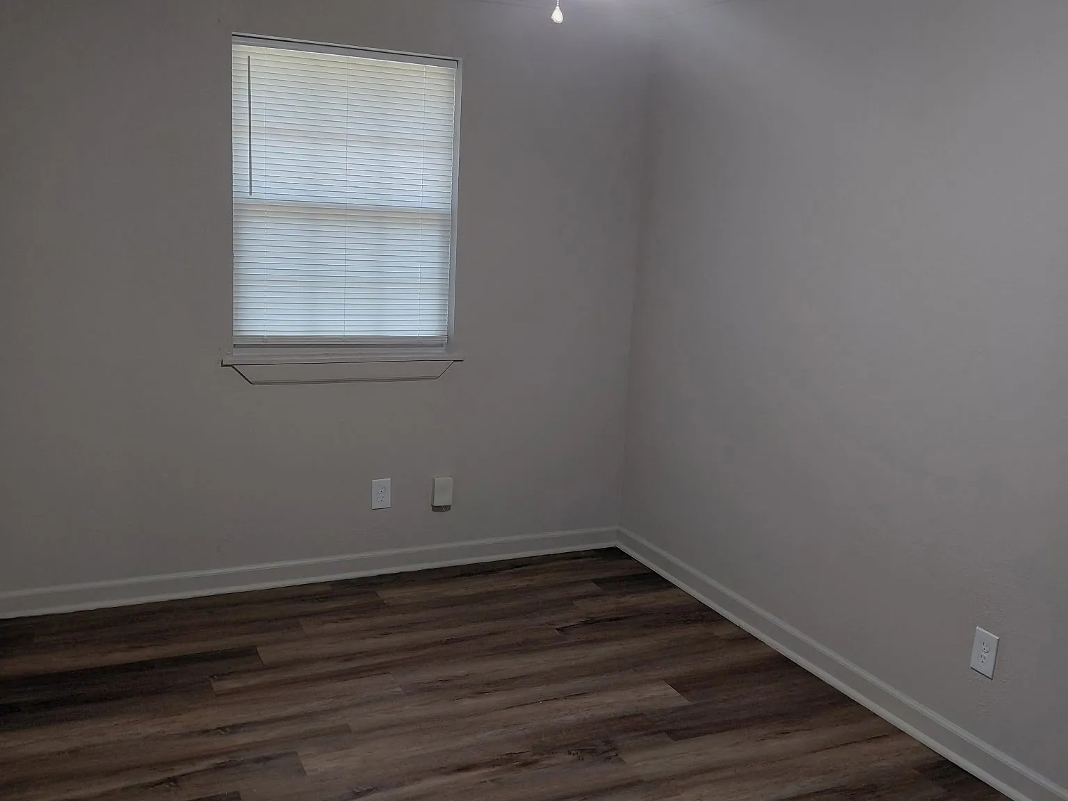 2 bed, 800 sqft, $800 — Photo 2