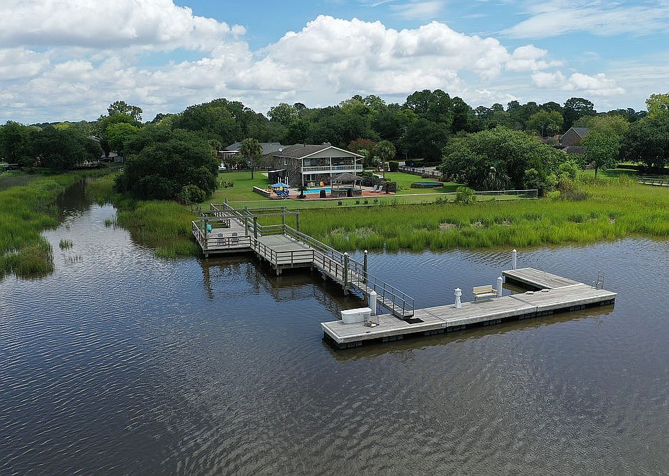 2nd image of 4352 Bream Rd