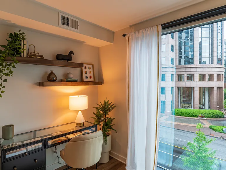 Greenhouse Dens in Select Units | B3 Marbled Counter Scheme | 2 Bedroom | 1106 Sq. Ft.