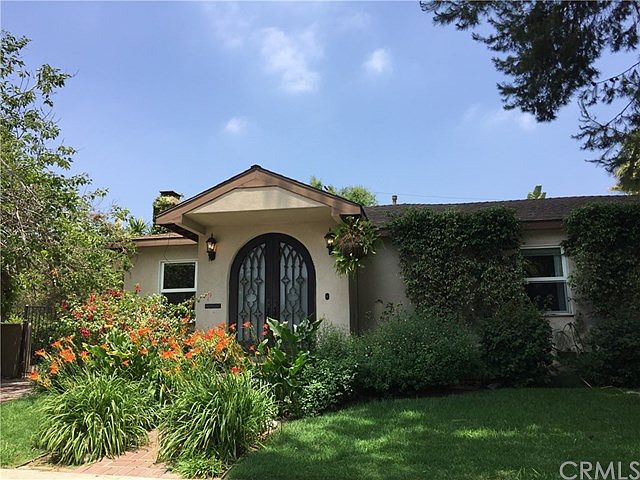 1st image of 1521 N Edison Blvd