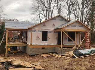 1515 Shamrock Rd, Asheboro, NC 27205