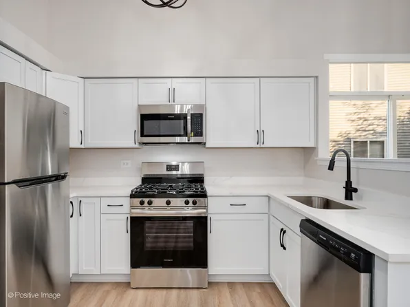 2804 River Bend Ln, Plainfield, IL 60586