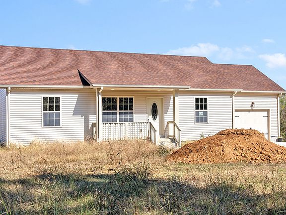 5th image of 829 Southside Rd