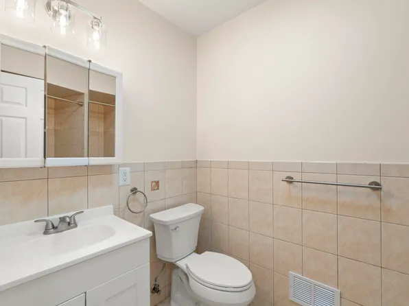 219 South Street image 27 of 45