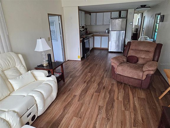 5th image of 10228 SE 24TH STREET