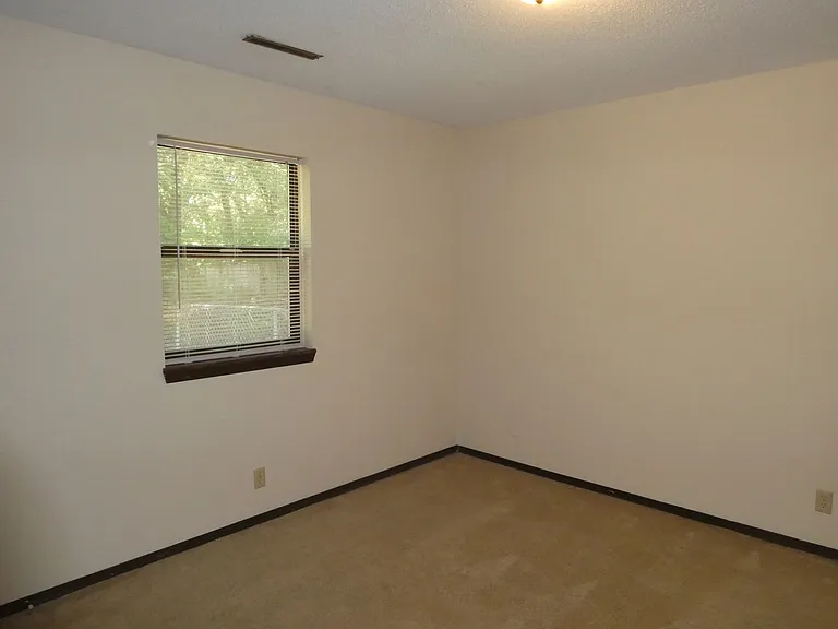 4608 W Knox Dr — Photo 8