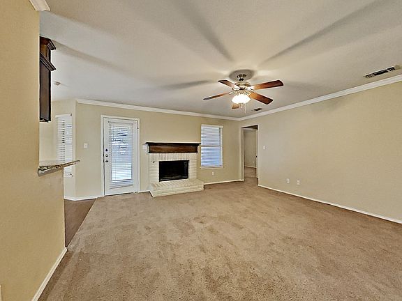4th image of 1649 Churchill Ln