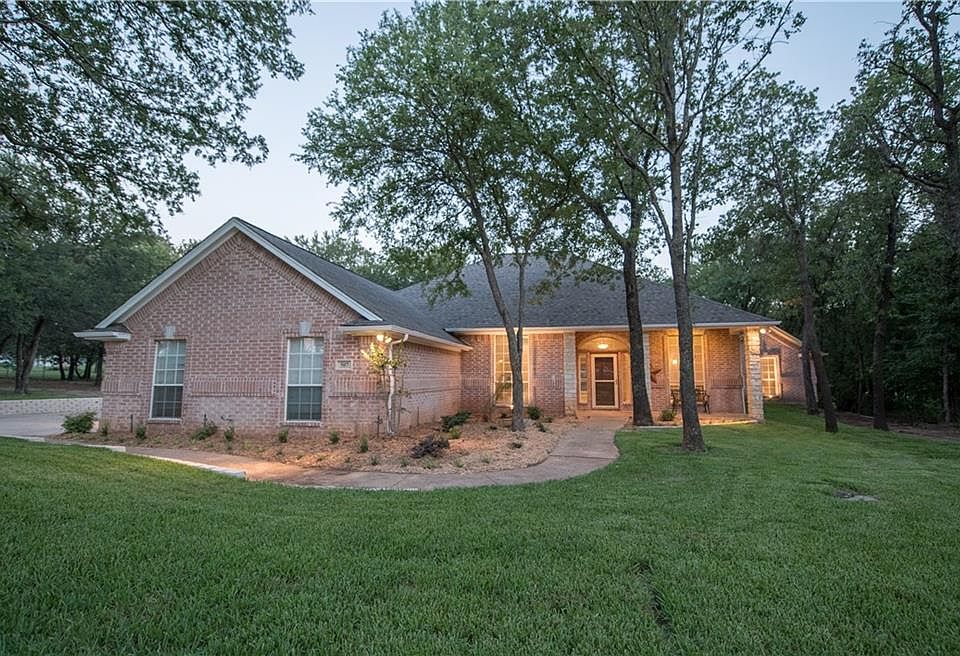 1st image of 507 Post Oak Dr