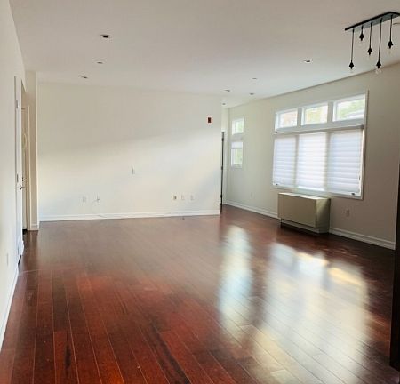 5th image of 276 Chestnut St #3-A-301