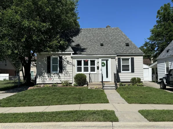 2162 Homeplace St, Dearborn, MI 48124