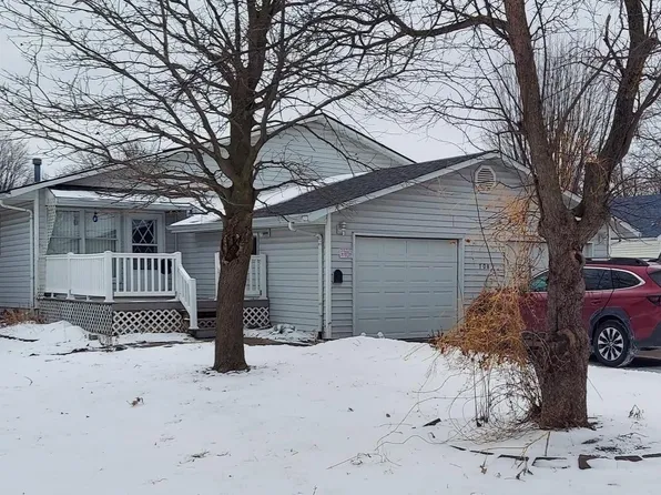 708 NW 6th St #2, Aledo, IL 61231
