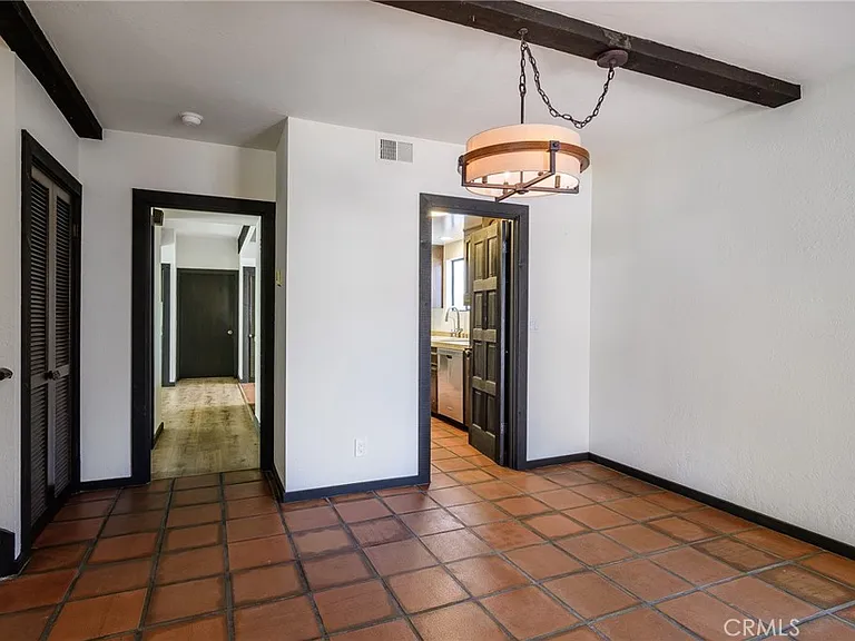 313 Diamond Ave — Photo 14