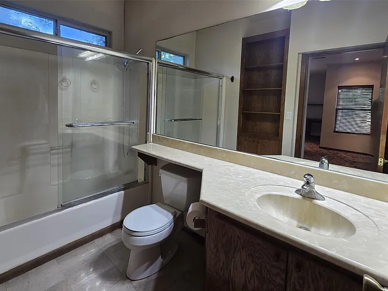 3231 Hemingway Dr — Photo 36