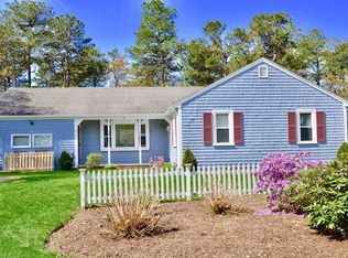 4 W Crossfield Rd, Forestdale, MA 02644