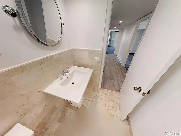 855 Euclid Ave #208 — Photo 18