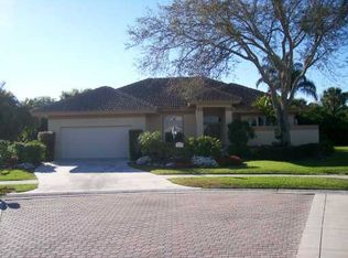 9260 Cypress Hollow Dr, Palm Beach Gardens, FL 33418