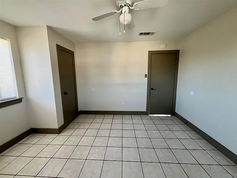 1042 W Village Ct #C — Photo 21