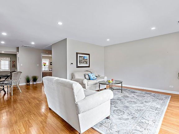 4th image of 1507 Plymouth Pl