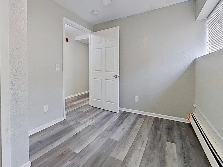 Nicollet Avenue Apartments — Photo 2