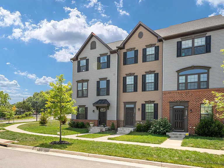1000 Alum Spring Rd — Photo 40