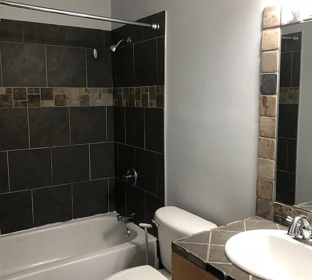 1055 Baxter St — Photo 10