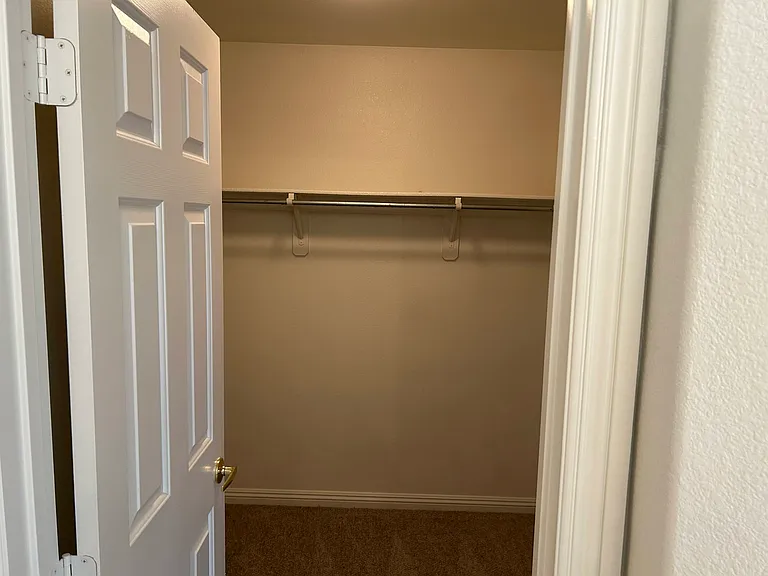 6120 Alderley Ct — Photo 7