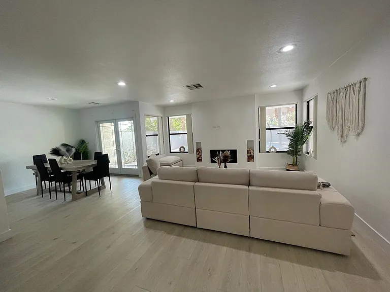 3004 Ocean View Dr — Photo 23