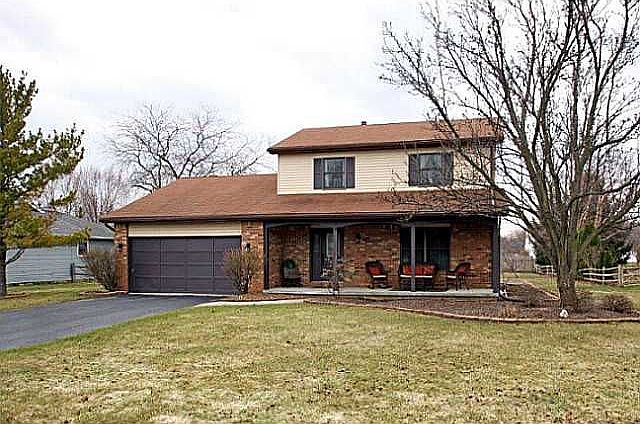 2nd image of 835 Heritage Ln