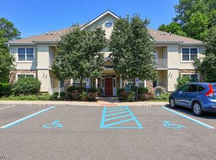 38 Lara Pl, Warren, NJ 07059