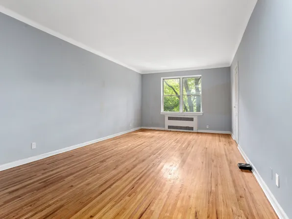 915 East 17th Street image 1 of 8