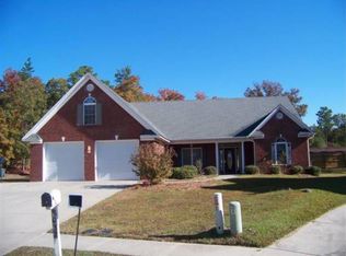 8032 Trout Creek Rd, Fayetteville, NC 28304