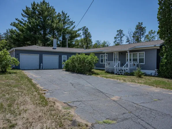 W5913 Whistling Wing Dr, New Lisbon, WI 53950
