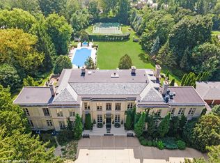 275 Sussex Ln, Lake Forest, IL 60045