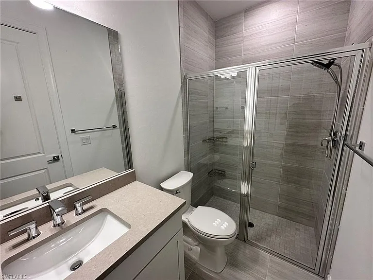 9260 Cormorant Dr — Photo 29