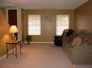 6761 N Askew Cir, Kansas City, MO 64119