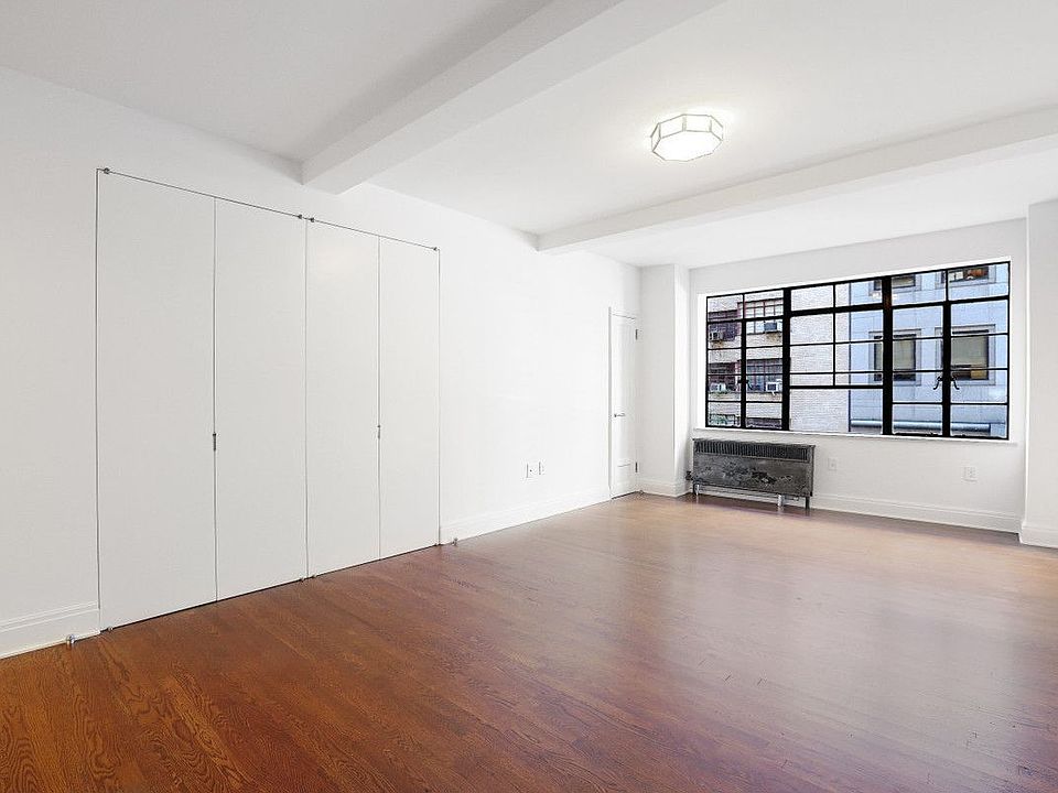 1st image of 307 E 44th St APT 1021