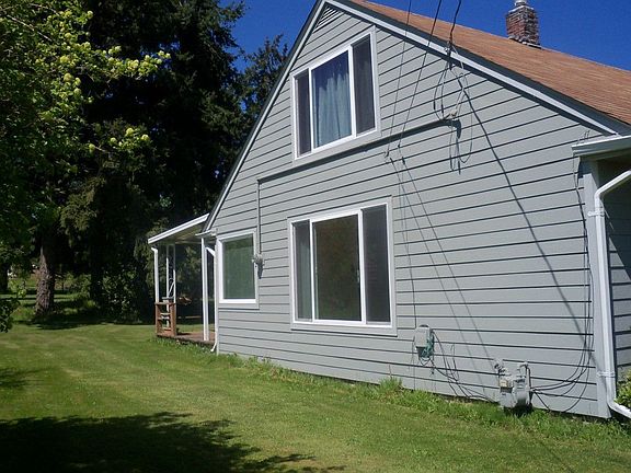 2nd image of 8720 Woodland Ave E