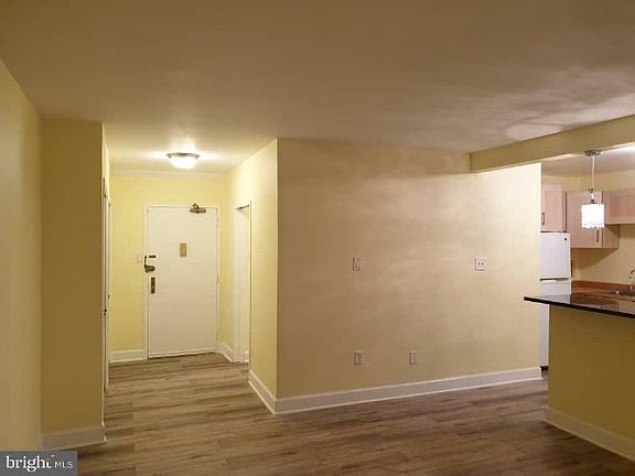 3rd image of 3705 S George Mason Dr APT 1708