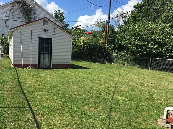 4th image of 1359 9th St