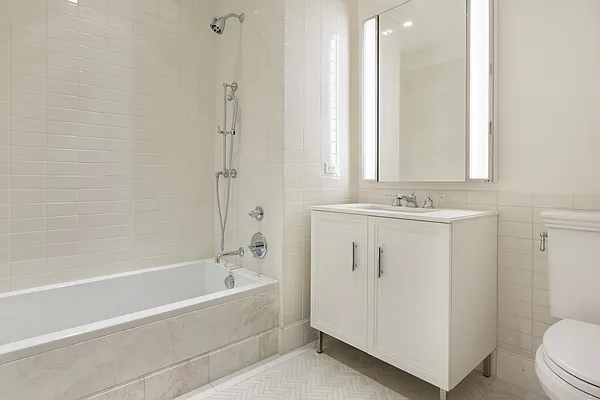 Rented by Compass | media 18