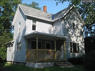 1st image of 453 Beaver St